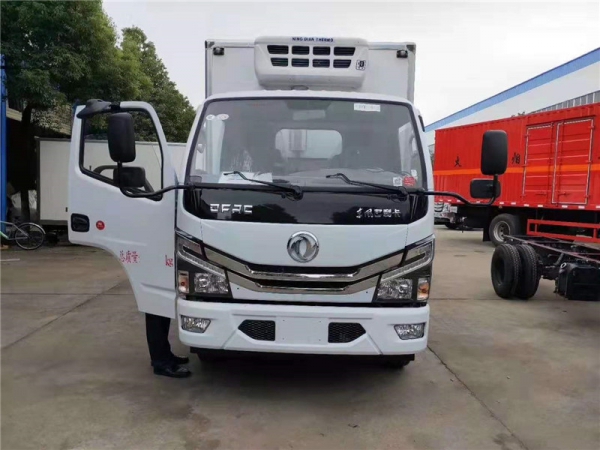  (國六4.2米）東風(fēng)多利卡冷藏車