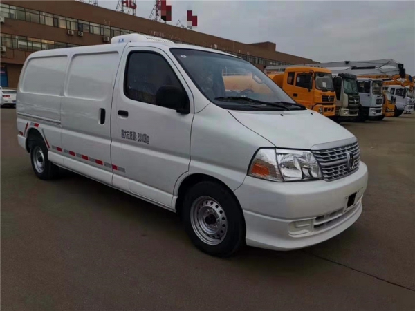 （國(guó)六面包型）金杯新快運(yùn)面包冷藏車(chē)