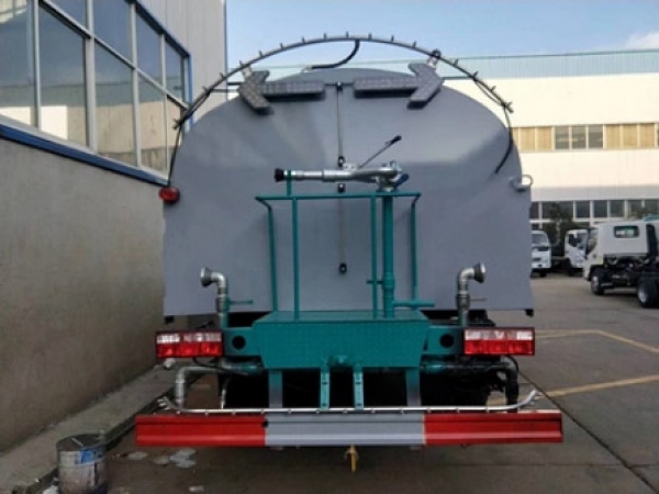 國六東風D9路面高壓清洗車